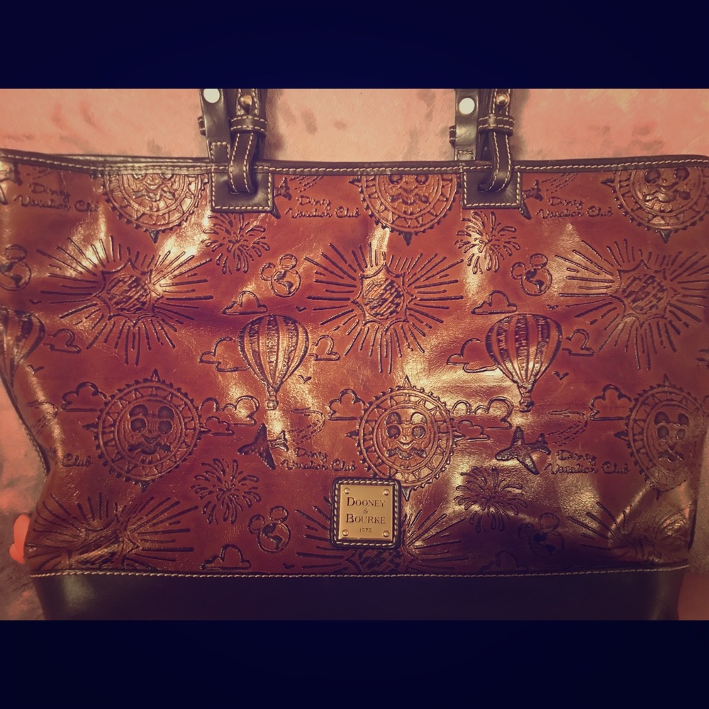 Dooney and Bourke Disney Vacation Club tote
